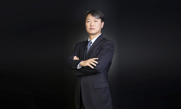 新浪科技對話飛凱材料陸春：做半導(dǎo)體產(chǎn)業(yè)的骨架，材料攻關(guān)需要持之以恒